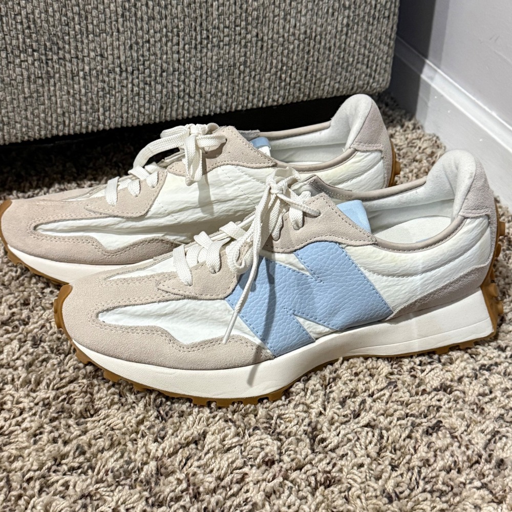 New Balance 327 Moonbeam Light Blue Suede Sneakers WS327FTA Womens Size 12